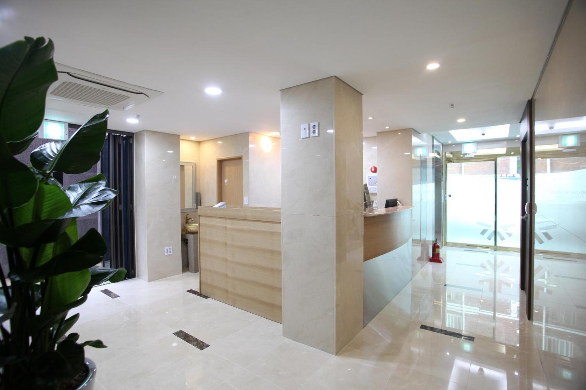 K-Pop Hotel Seoul Station Buitenkant foto